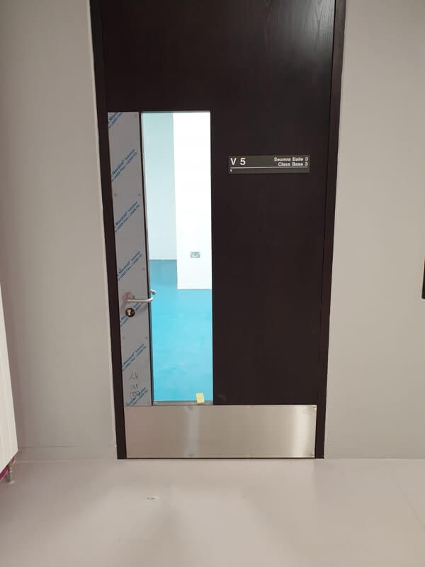 Stainless steel kick plates or push plates for fire doors CS